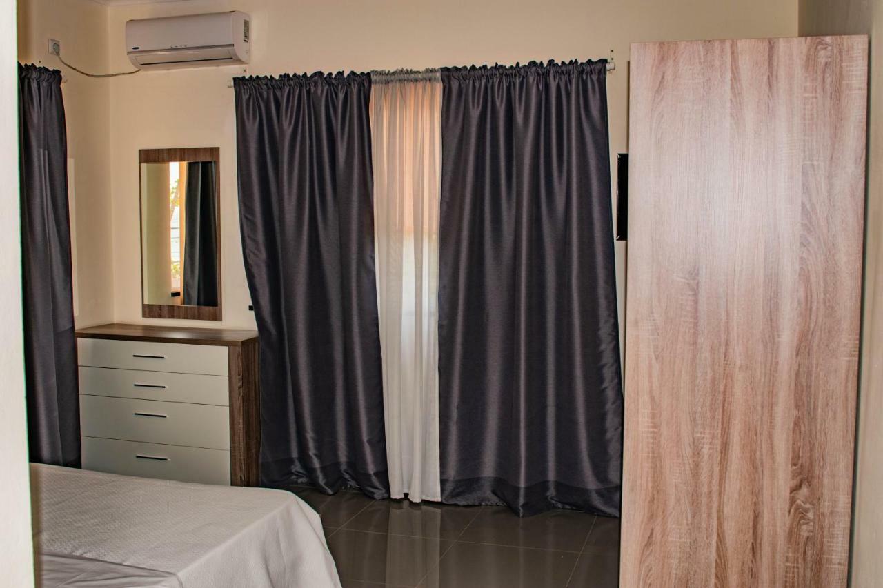 Hotel Vitoria เซาโตเม ภายนอก รูปภาพ