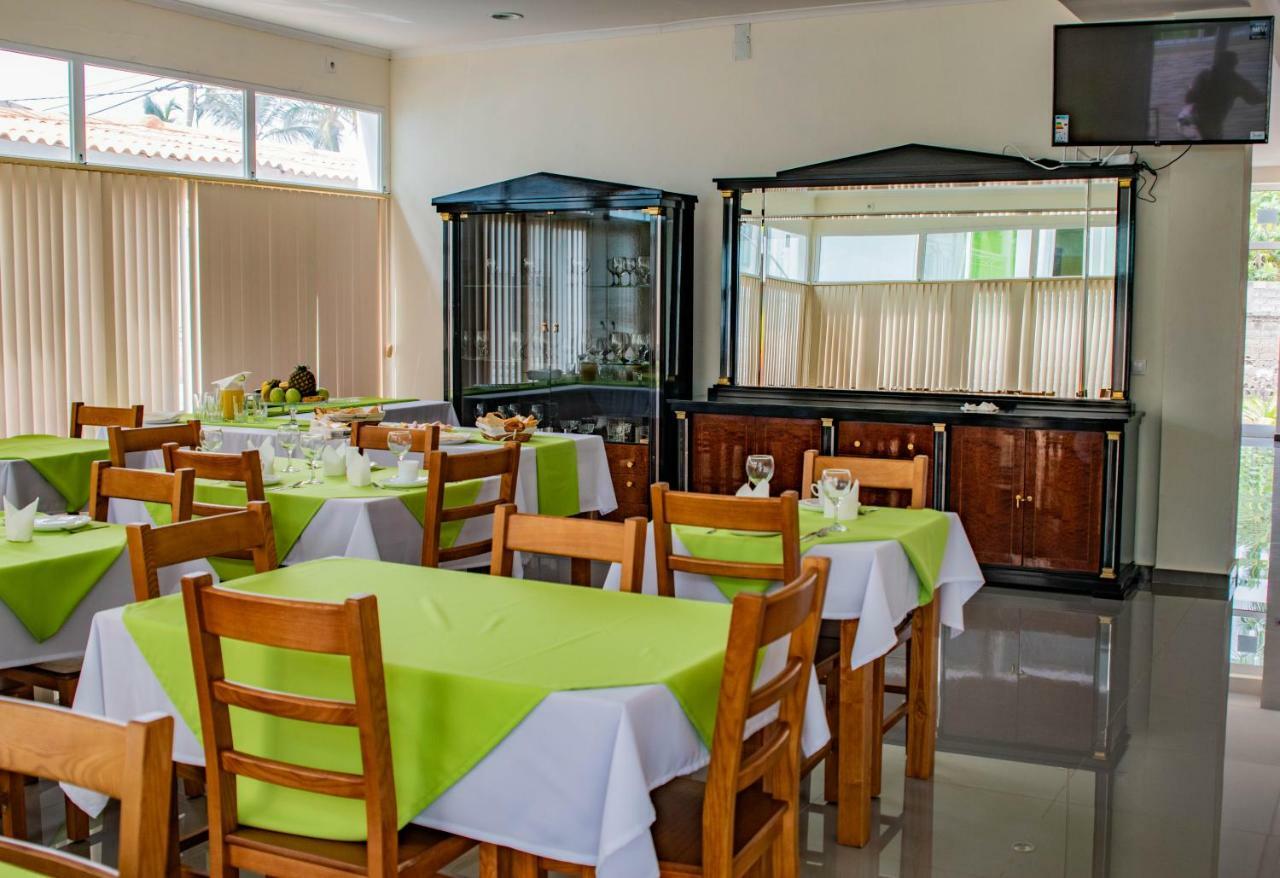 Hotel Vitoria เซาโตเม ภายนอก รูปภาพ