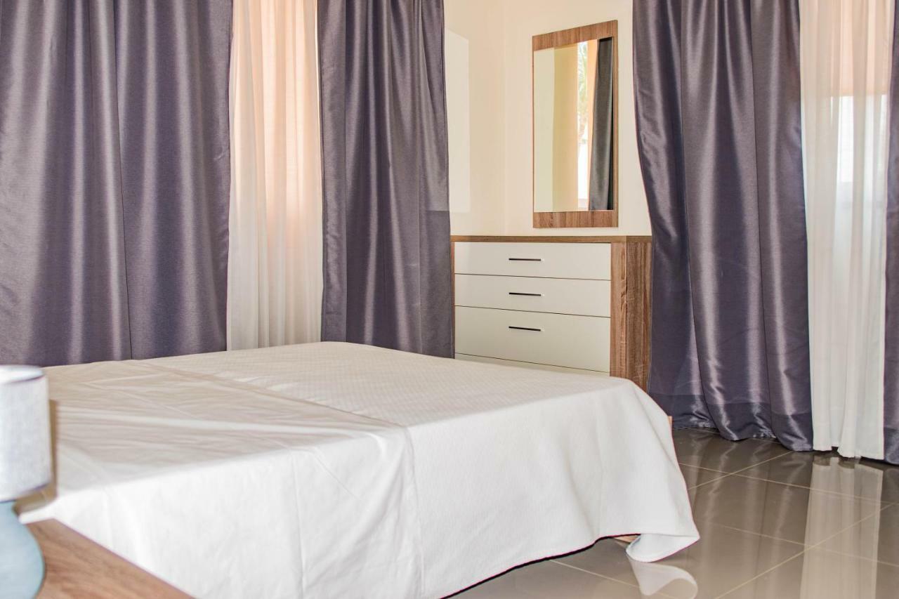 Hotel Vitoria เซาโตเม ภายนอก รูปภาพ