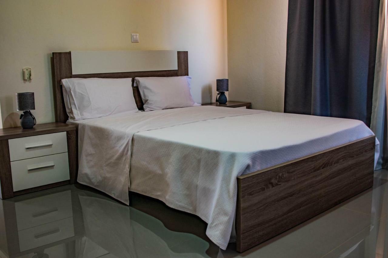 Hotel Vitoria เซาโตเม ภายนอก รูปภาพ