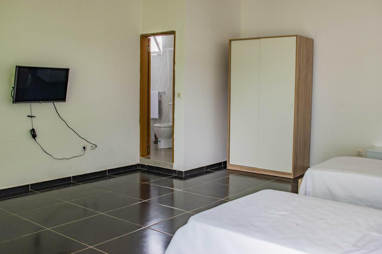 Hotel Vitoria เซาโตเม ภายนอก รูปภาพ